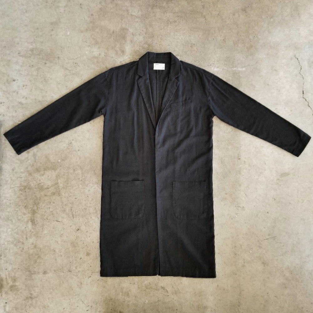 KNEE LENGTH LIGHT WEIGHT COAT